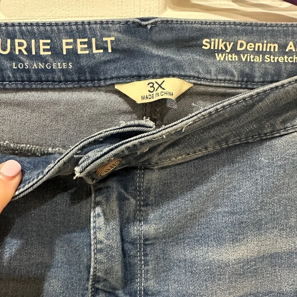 Laurie Felt Silky Denim Jeans - Picture 4 of 10